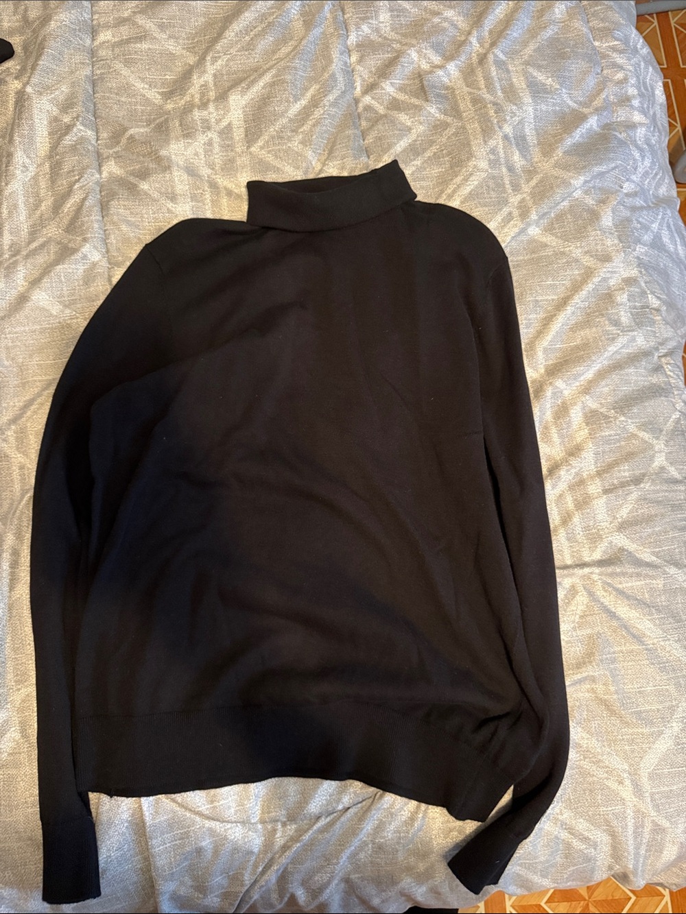 H&M Black Turtleneck Sweater for Women